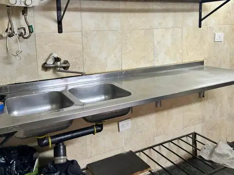 Local en Venta 40 años