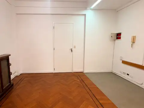 Oficina en Alquiler 50 años