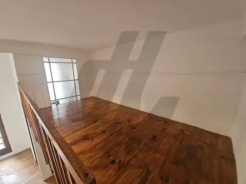 Depto Tipo Casa 2 ambientes con 1 baño