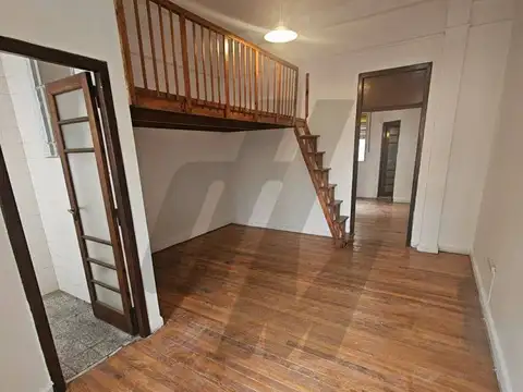 Depto Tipo Casa en Venta de 2 ambientes