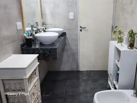 Casa 4 ambientes con 1 baño