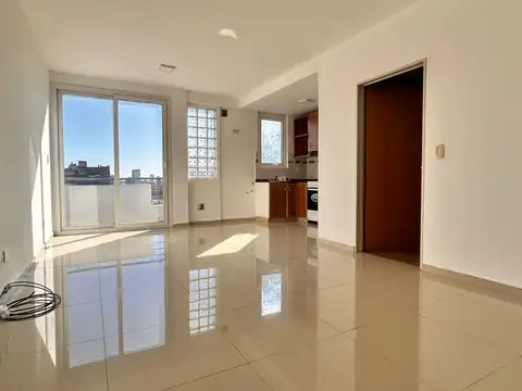 Venta Departamento Monoambiente 7mo piso al frente en Villa Devoto