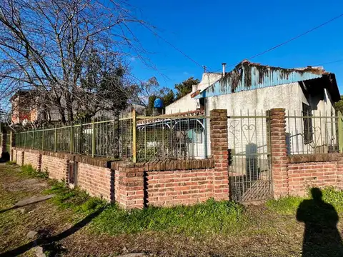 Casa en Venta en Burzaco, USD 45.000