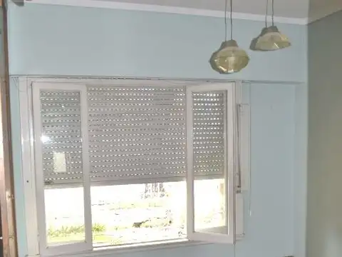 CHALET EN EXCELENTE UBICACIÓN EN MONTE GRANDE