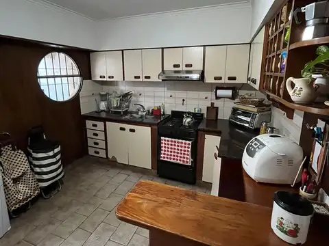 CASA EXCELENTE CONSTRUCCION Y UBICACION