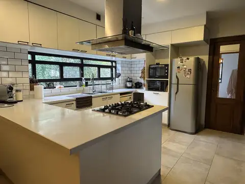 Casa en Alquiler al Este