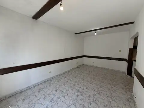 Depto Tipo Casa en Alquiler de 3 ambientes