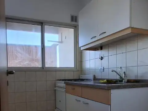 Departamento en Alquiler en Florida Mitre/Este, $ 580.000