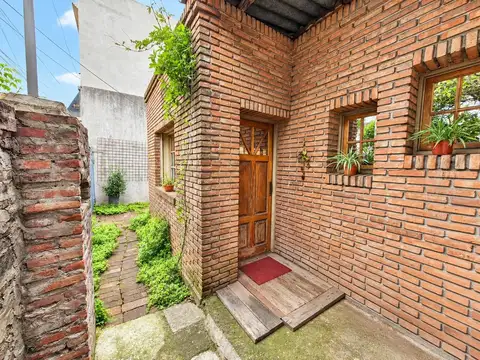 CASA  2 AMBIENTES VENTA RAMOS MEJIA