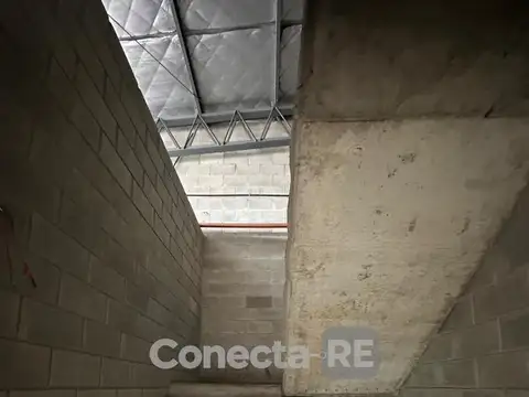 VALENTIN GOMEZ al 100 - DENTRO PARQUE INDUSTRIAL