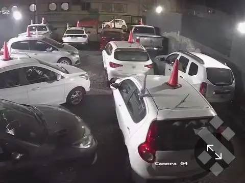 EN ALQUILER PREDIO CERRADO CON OFICINA Intendente Mango al 700