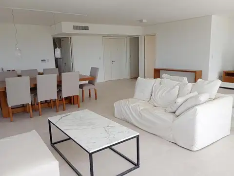 Departamento en Alquiler de 5 ambientes