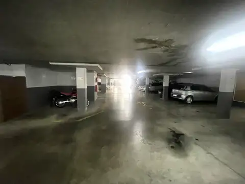 EN SUBSUELO. FIJA Y CUBIERTA, INGRESO POR RAMPA