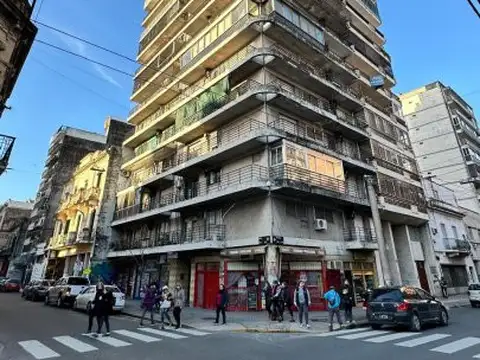 Departamento en venta 1 dormitorio con balcón Centro Mitre 1197