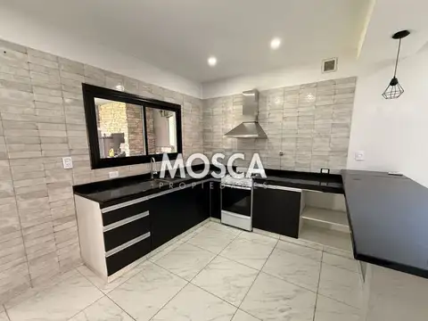 Casa en Alquiler en Cardenal Del Monte, USD 700