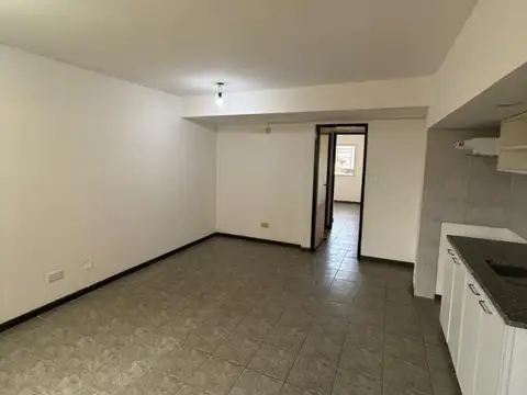 Maipu 100, Piso 1