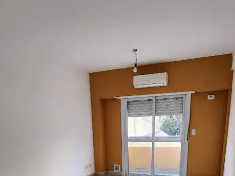 DEPARTAMENTO MONOAMBIENTE COCHERA