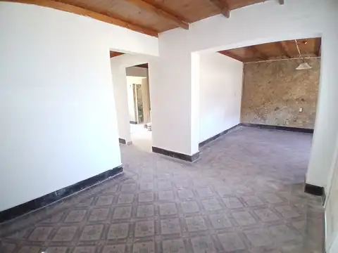 Casa en Alquiler con 1 cochera
