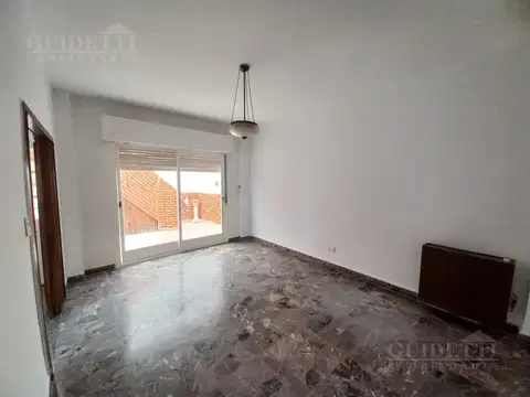 Depto Tipo Casa en Alquiler de 2 dormitorios