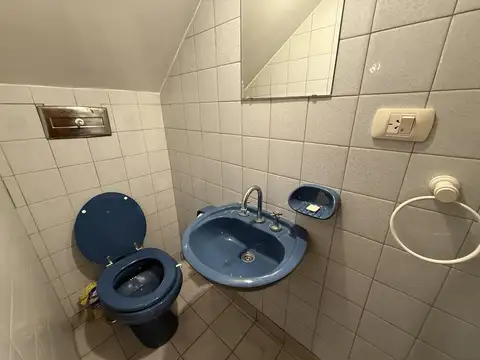 Casa en Alquiler con 1 cochera