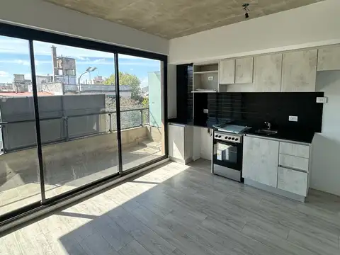 Departamento en Venta en Parque Chacabuco, USD 123.000