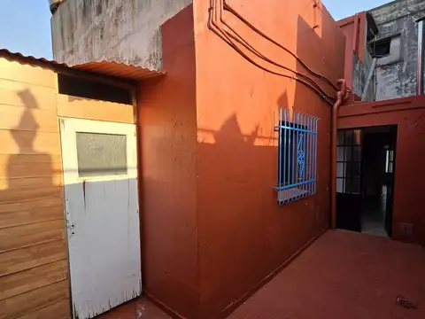 Depto Tipo Casa 3 ambientes con 1 baño