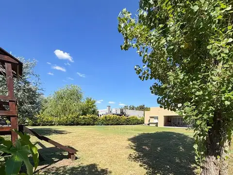 Casa Chalet  en Venta en Altos de Manzanares, Pilar, G.B.A. Zona Norte