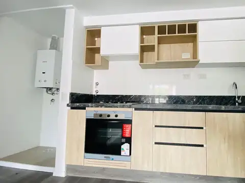 Departamento en Alquiler en Nuestra Señora De Lourdes, $ 800.000