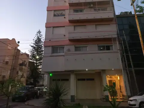 HAEDO CENTRO DEPARTAMENTO EN VENTA DE 4 AMBIENTES CON COCHERA
