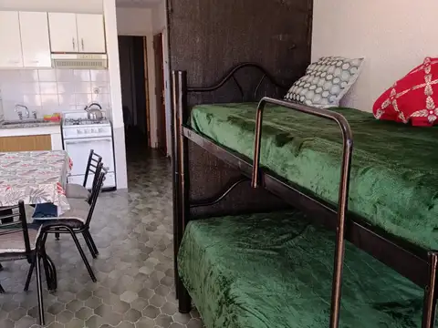 SE VENDE DPTO AMUEBLADO EN LAS TONINAS