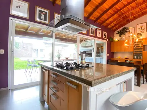 Casa en Venta al Oeste