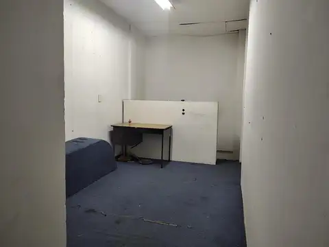 Local en Alquiler en Microcentro, $ 300.000