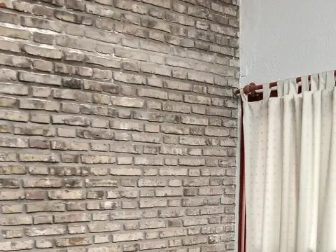 Casa 5 ambientes con 1 baño