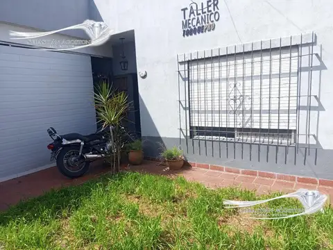 Casa en Venta con 1 cochera
