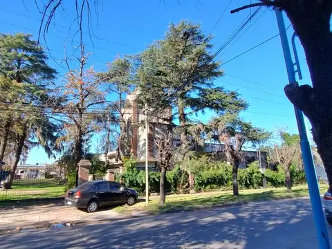Galpon en Venta 121  mts Frente