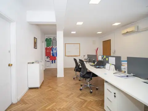 Oficina en Venta en Ciudad Vieja, USD 75.000