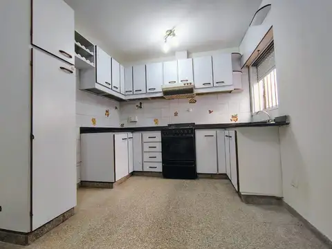 Depto Tipo Casa 4 ambientes con 2 baños