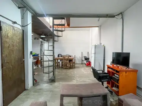 Depto Tipo Casa en Venta de 2 ambientes