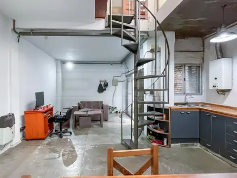 Depto Tipo Casa 2 ambientes con 1 baño