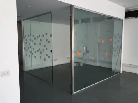 Oficina Monoambiente con 3 baños