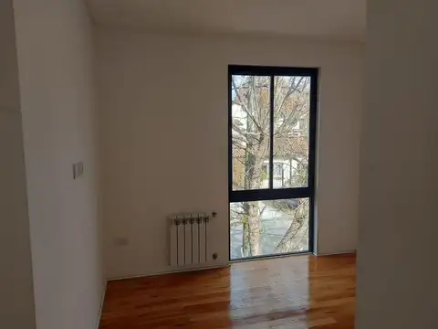 Departamento en Alquiler en Adrogue, $ 850.000