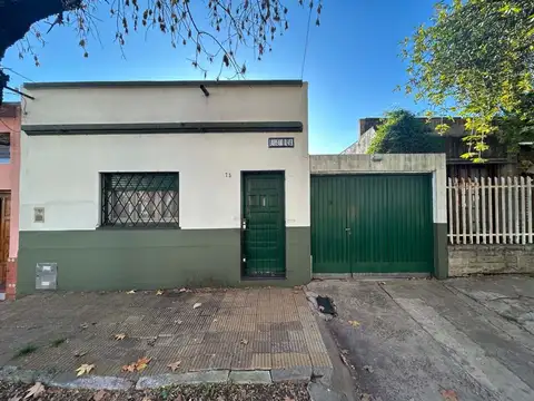 CASA 3 AMBIENTES EN VENTA LOMAS DE ZAMORA