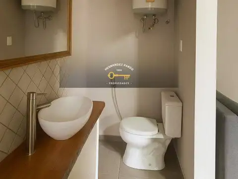 Casa 2 ambientes con 1 baño