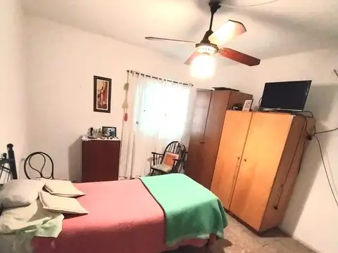 Casa 4 ambientes con 1 baño