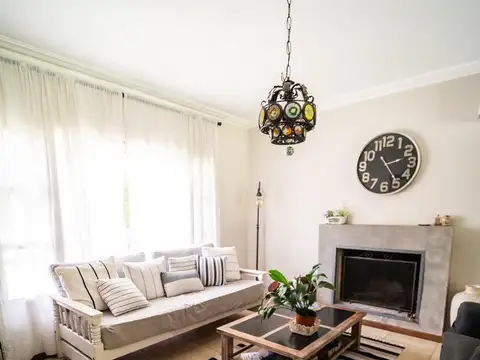 Casa 7 ambientes con 3 baños