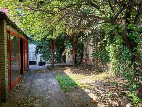 Alvarez Thomas al 2300