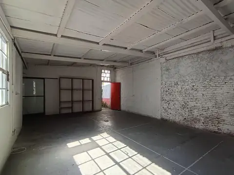 Local en Alquiler en Villa Urquiza, $ 2.500.000