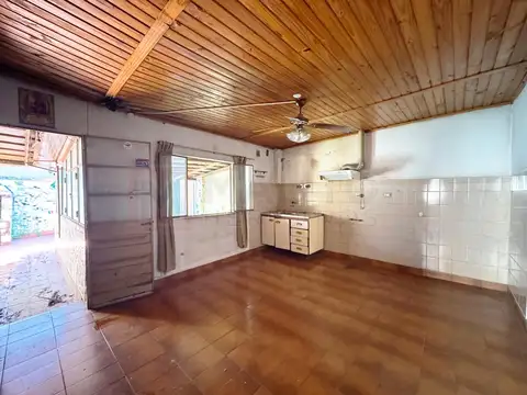 Depto Tipo Casa en Venta 50 años