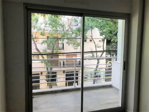 HERMOSO Y AMPLIO MONOAMBIENTE 41M2  EDIFICIO CON PISCINA-SUM-PARRILLA.