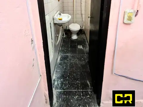 Local en Alquiler en Flores, $ 800.000